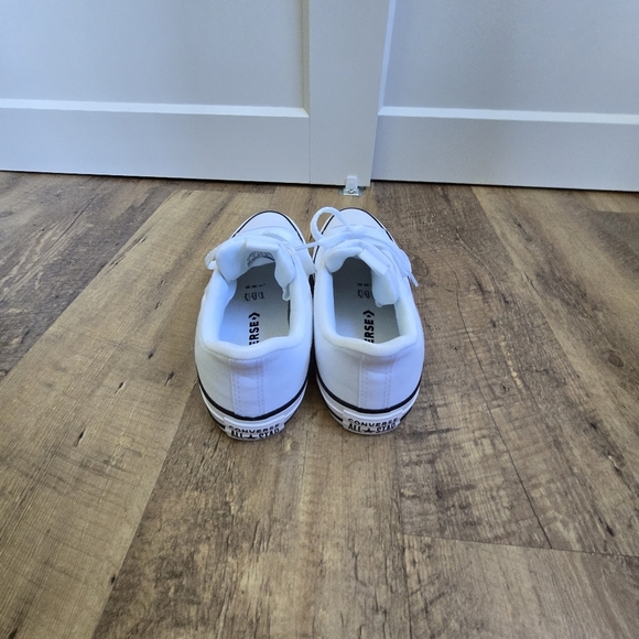 New Converse All Star Women's Size 7 White Low-Top Sneakers - Picture 4 of 10